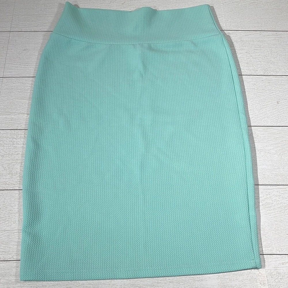 LuLaRoe Cassie Pencil Skirt Light Teal Size Medium